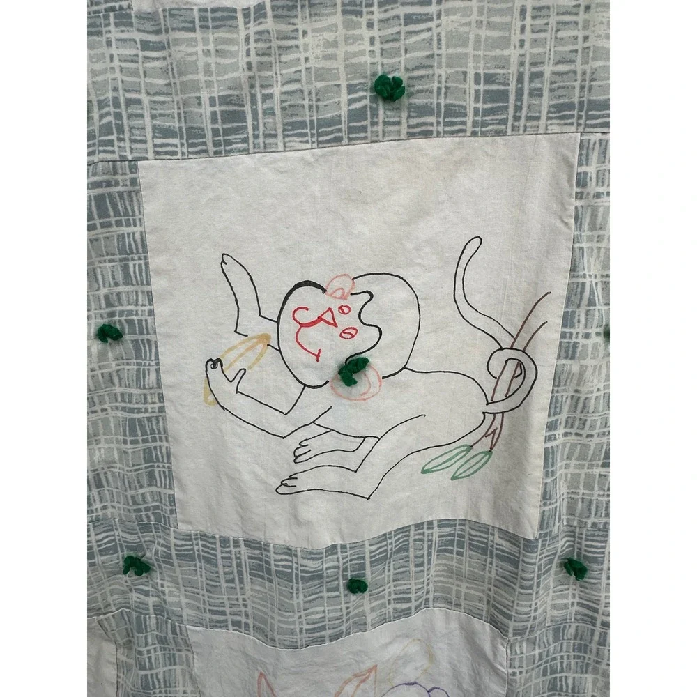 Vintage Handmade Baby Quilt Folk Art Animal Blanket‎ Patchwork Nursery 37x37